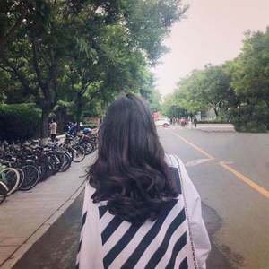 欧美18Vⅰdeos初次摘花
